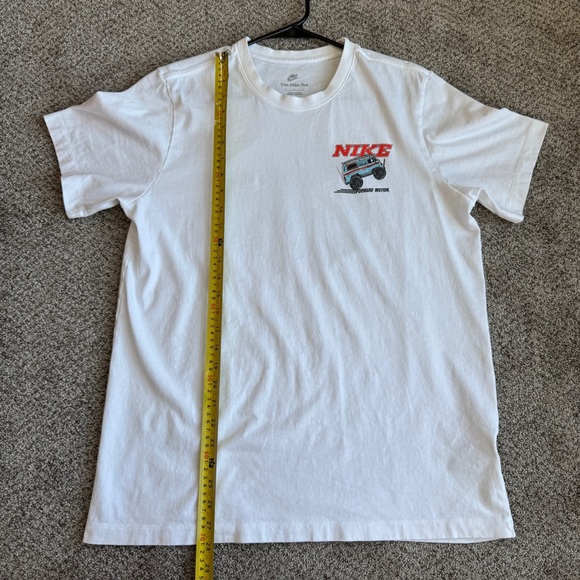 Nike Sole Rally 500 White Graphic T-Shirt - Picture 5 of 9